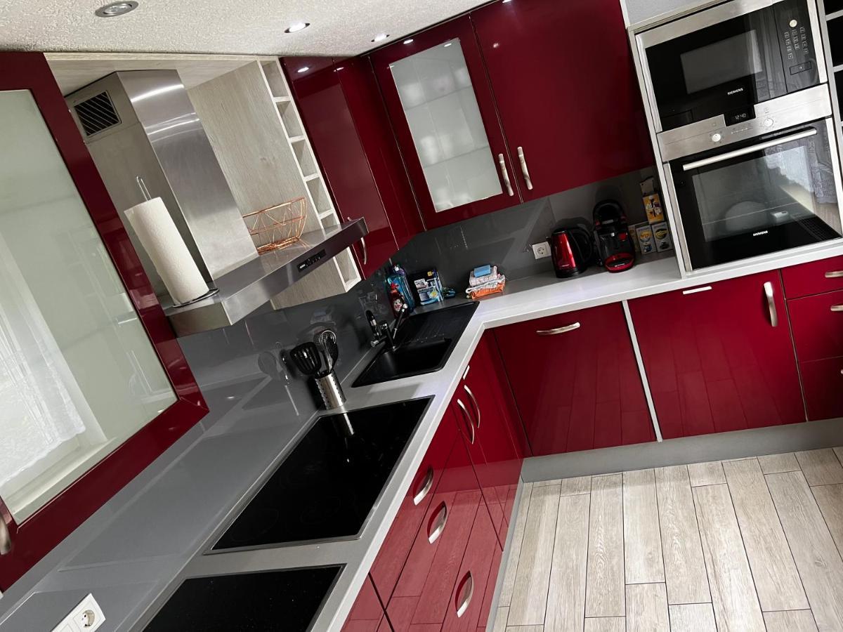 Moderne Wohnung Mit Bergblick Friedrichshafen Bagian luar foto