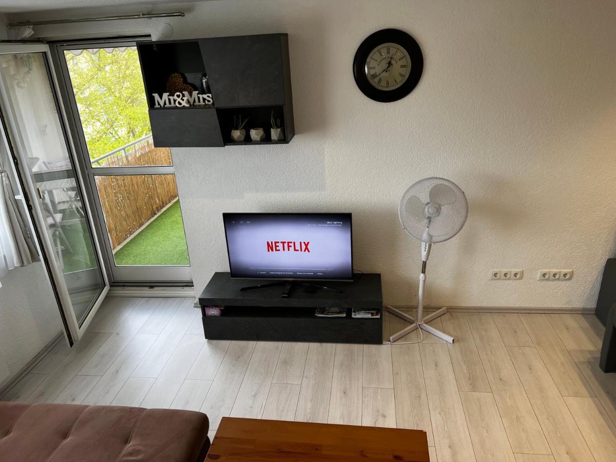 Moderne Wohnung Mit Bergblick Friedrichshafen Bagian luar foto